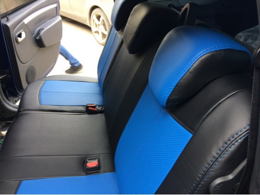 Авточехлы на Lada Largus Авточехлы на Lada Largus