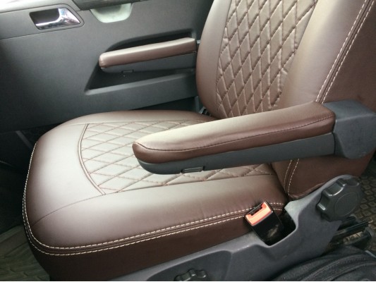 Авточехлы на Volkswagen Caravelle T5 Авточехлы на Volkswagen Caravelle T5